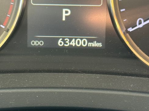 Used 2017 Lexus IS 200t image 14