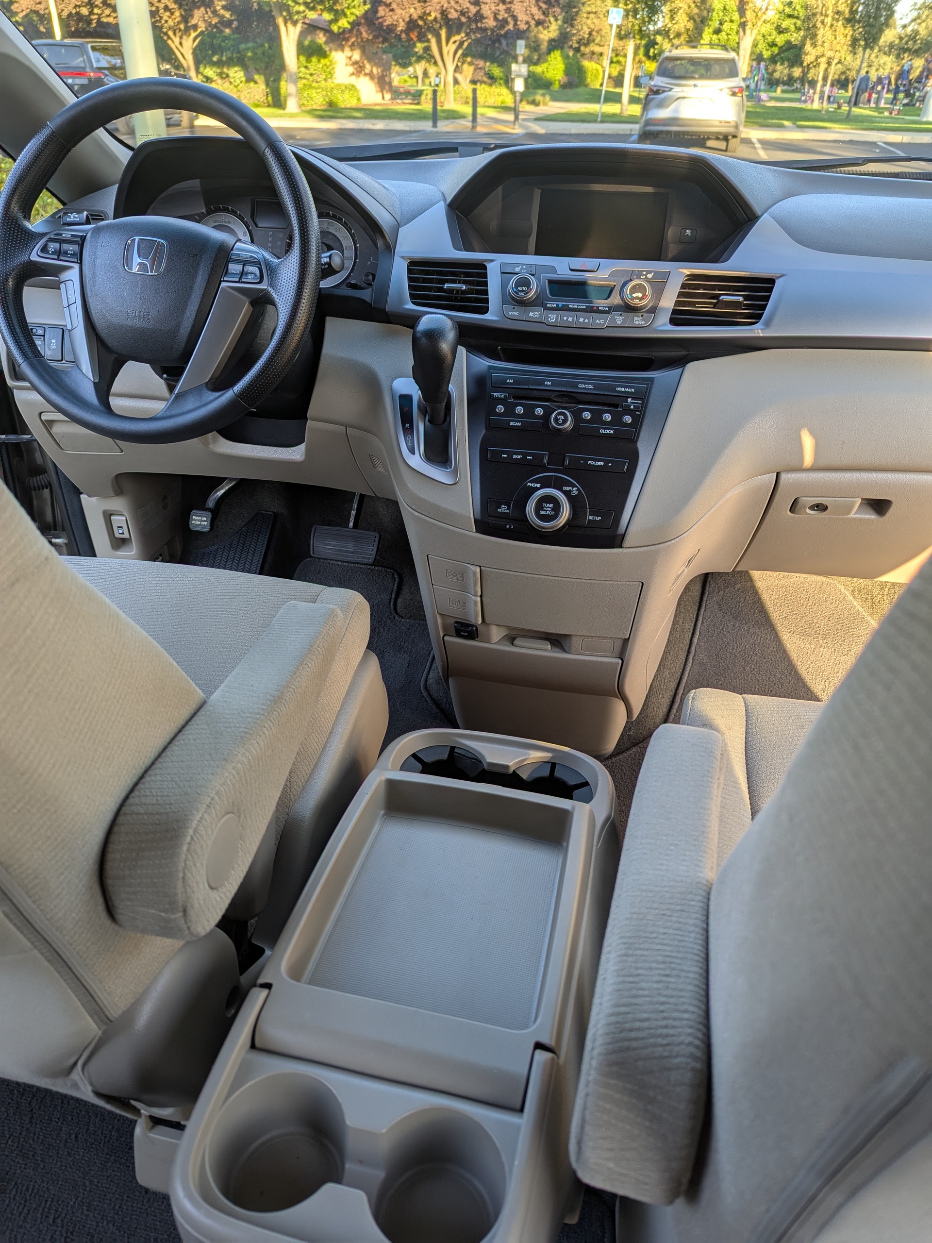 Used 2011 Honda Odyssey EX image 2