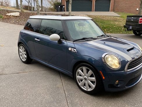 Used 2010 MINI Cooper S image 6