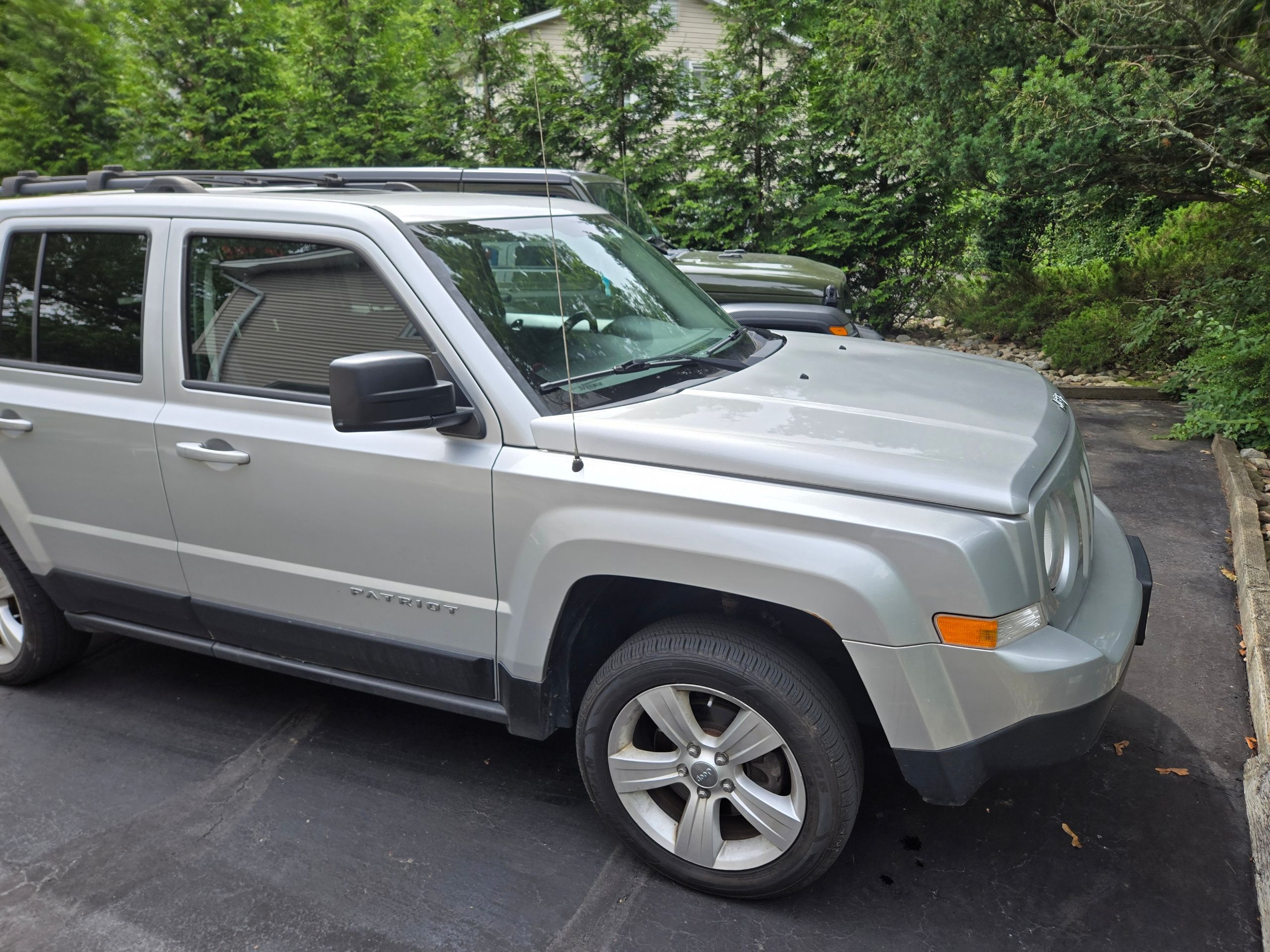 Used 2014 Jeep Patriot Latitude w/ Sun/Sound Group AWD/4WD image 1