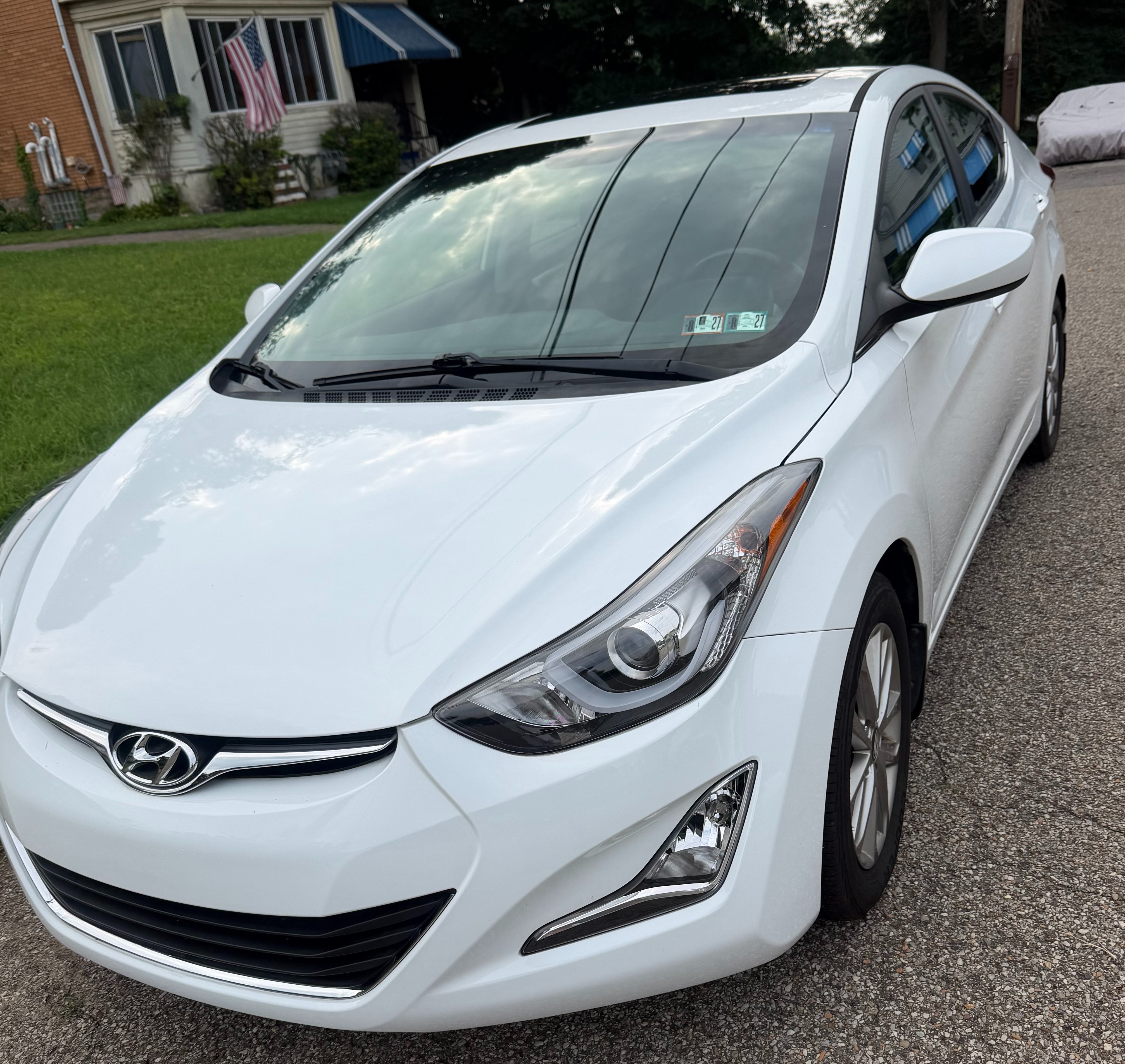Used 2015 Hyundai Elantra SE w/ Option Group 03 FWD image 1