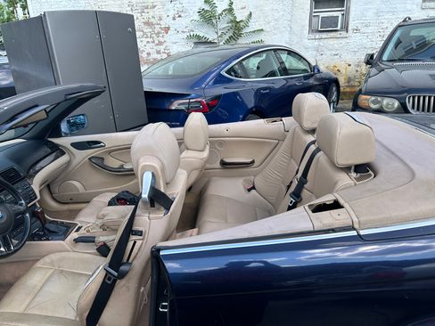 Used 2003 BMW 325Ci Convertible image 2