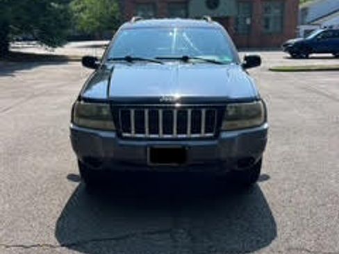 Used 2004 Jeep Grand Cherokee Laredo w/ Tan Your Hide Group image 4