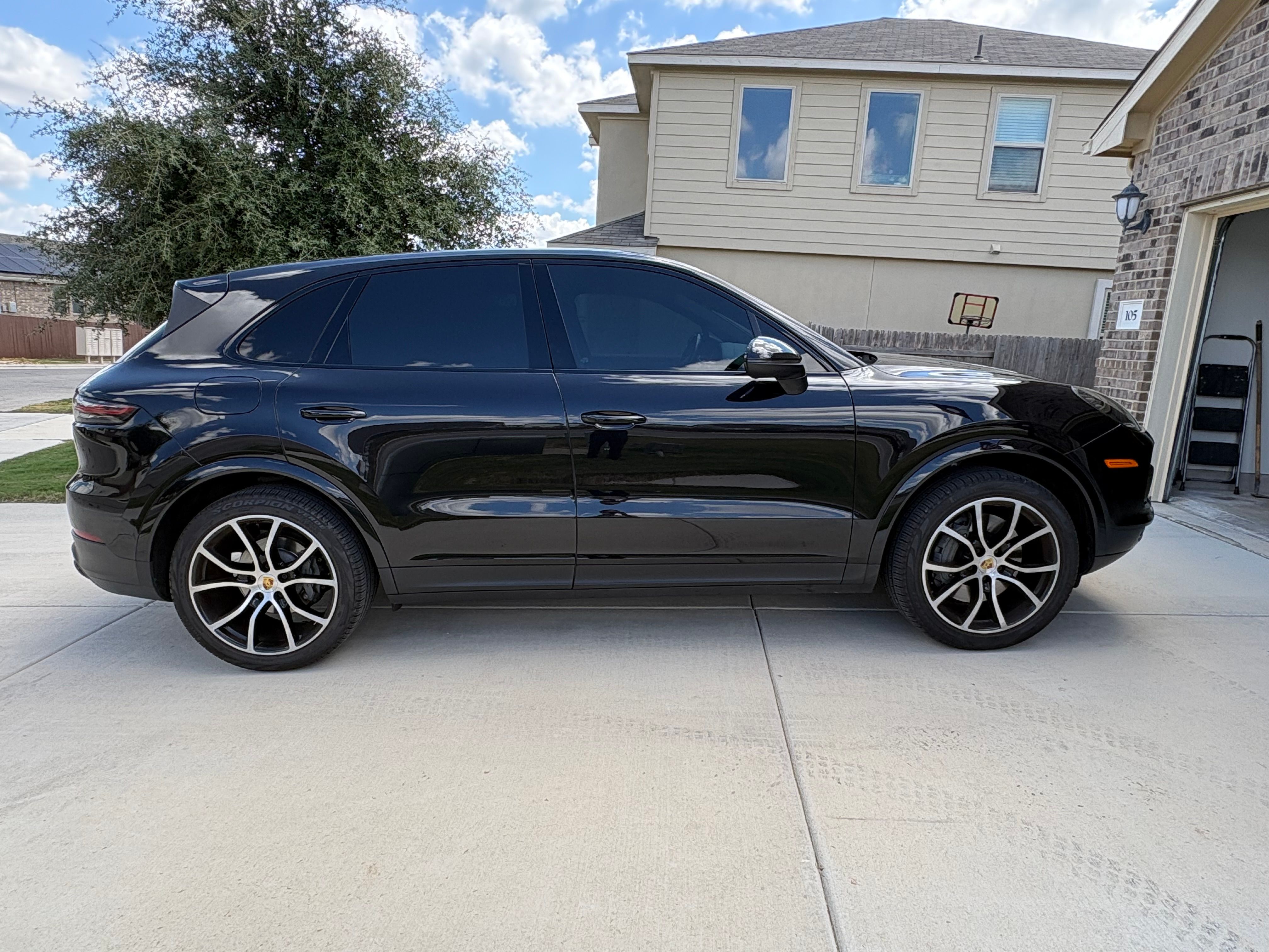 Used 2020 Porsche Cayenne S AWD/4WD image 4