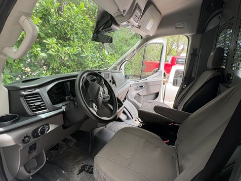 Used 2022 Ford Transit 150 Medium Roof w/ Exterior Upgrade Package RWD image 8