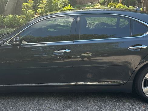 Used 2011 Lexus LS 460 L image 1