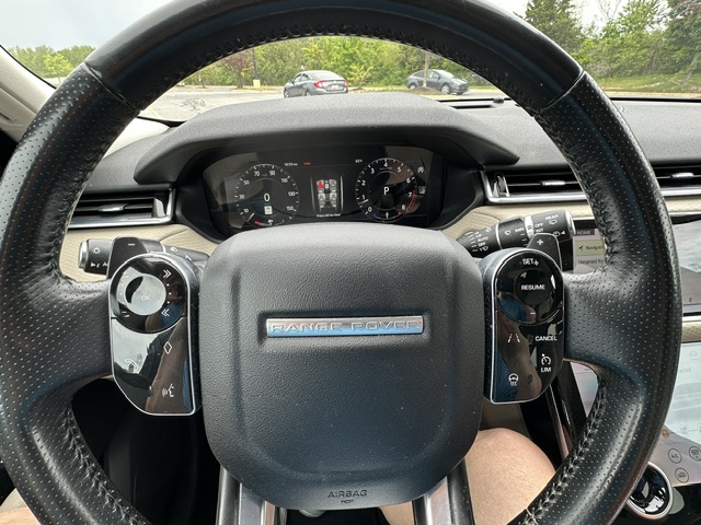 Used 2018 Land Rover Range Rover Velar S AWD/4WD image 6