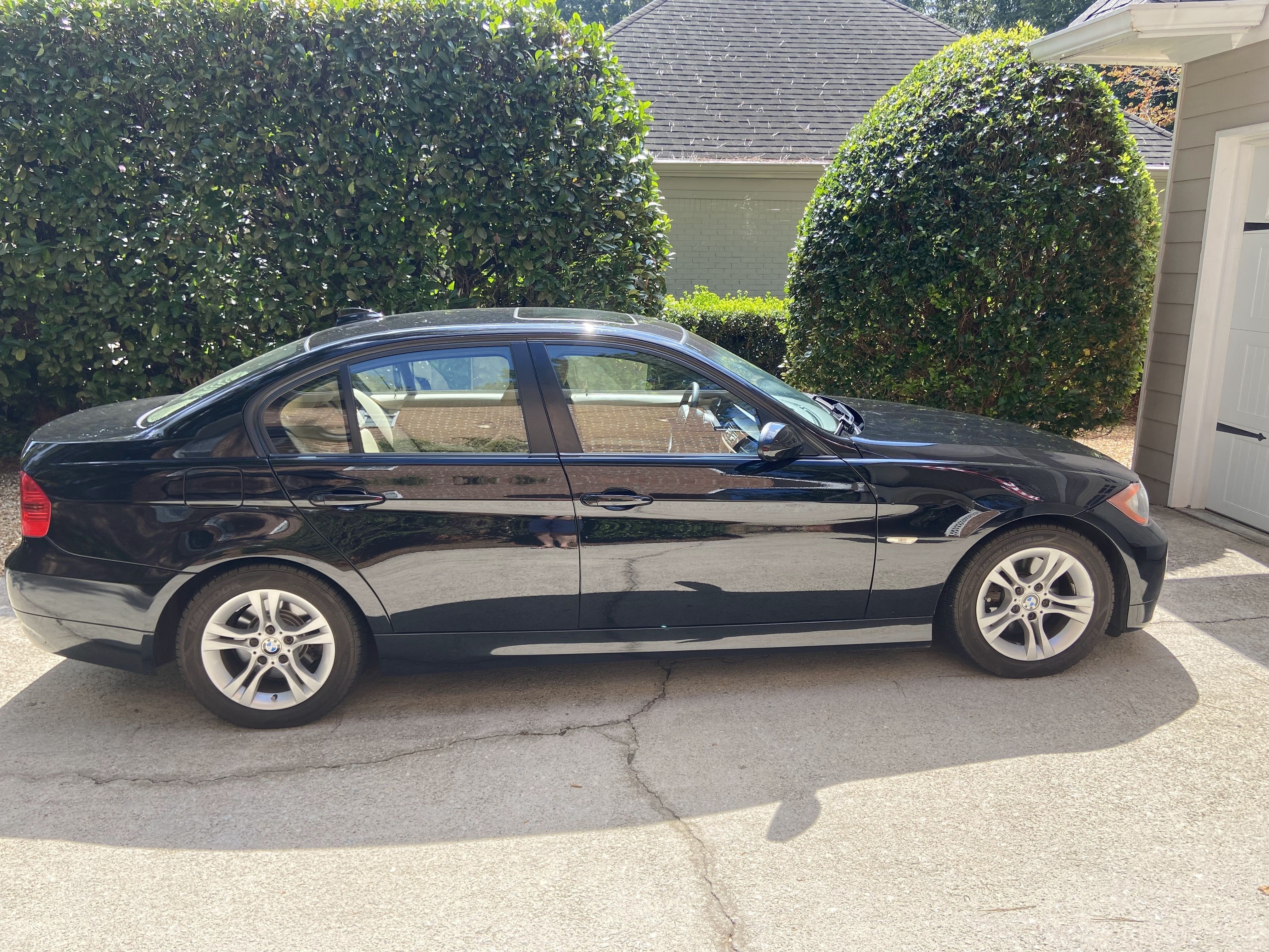 Used 2008 BMW 328i Sedan RWD image 2