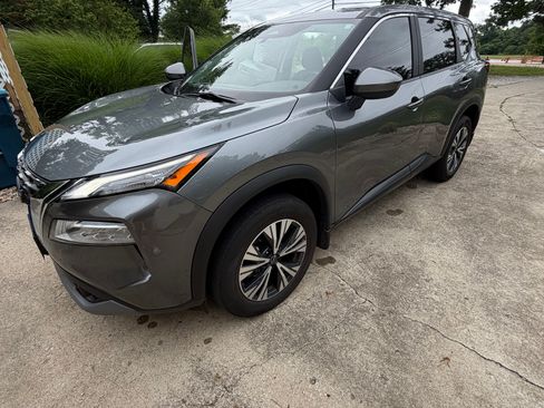 Used 2023 Nissan Rogue SV AWD/4WD image 1
