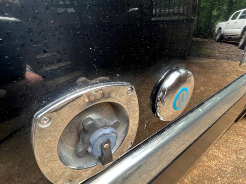 Used 2011 Mercedes-Benz Sprinter 3500 image 16