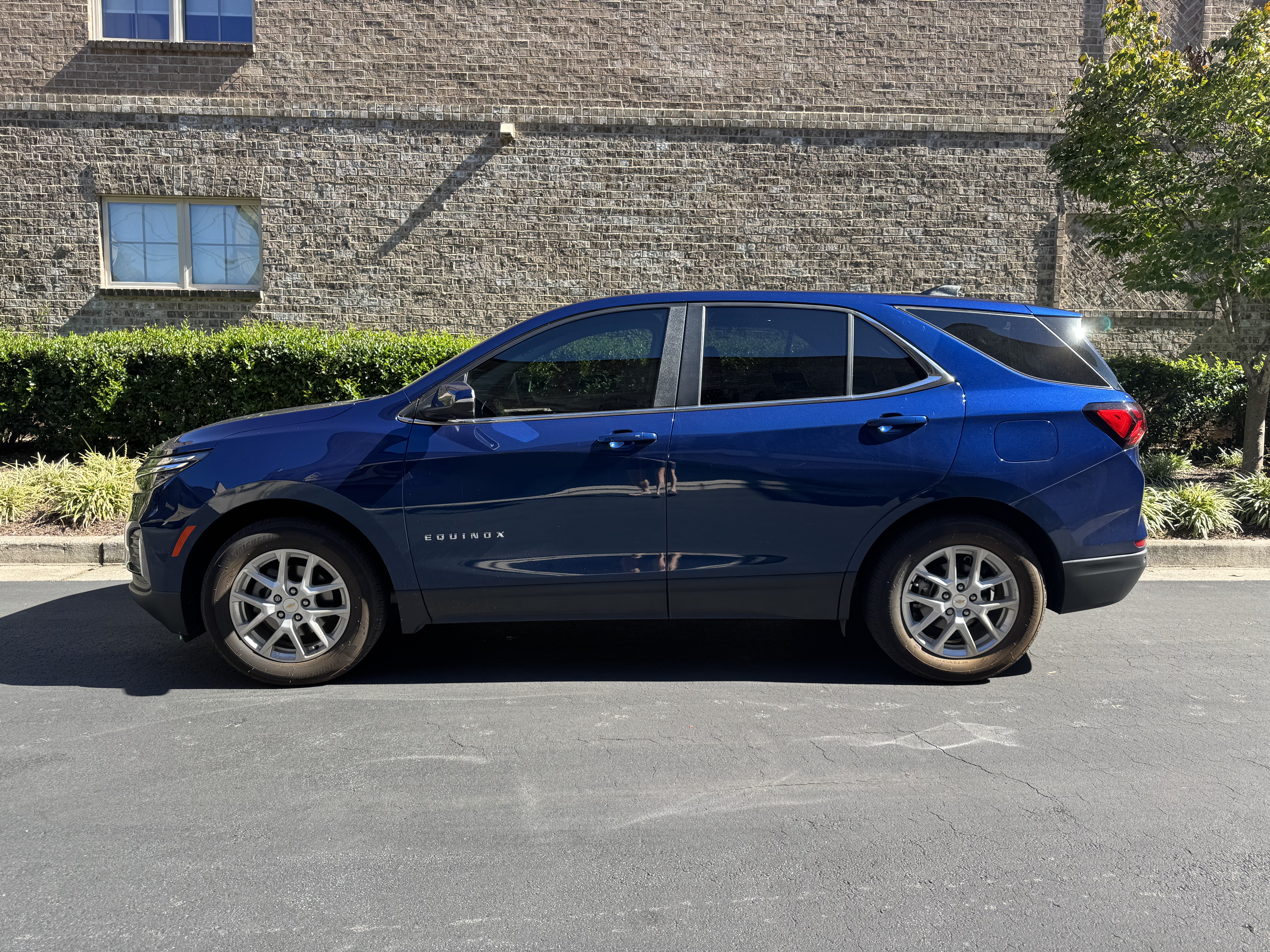 Used 2022 Chevrolet Equinox LT FWD image 13