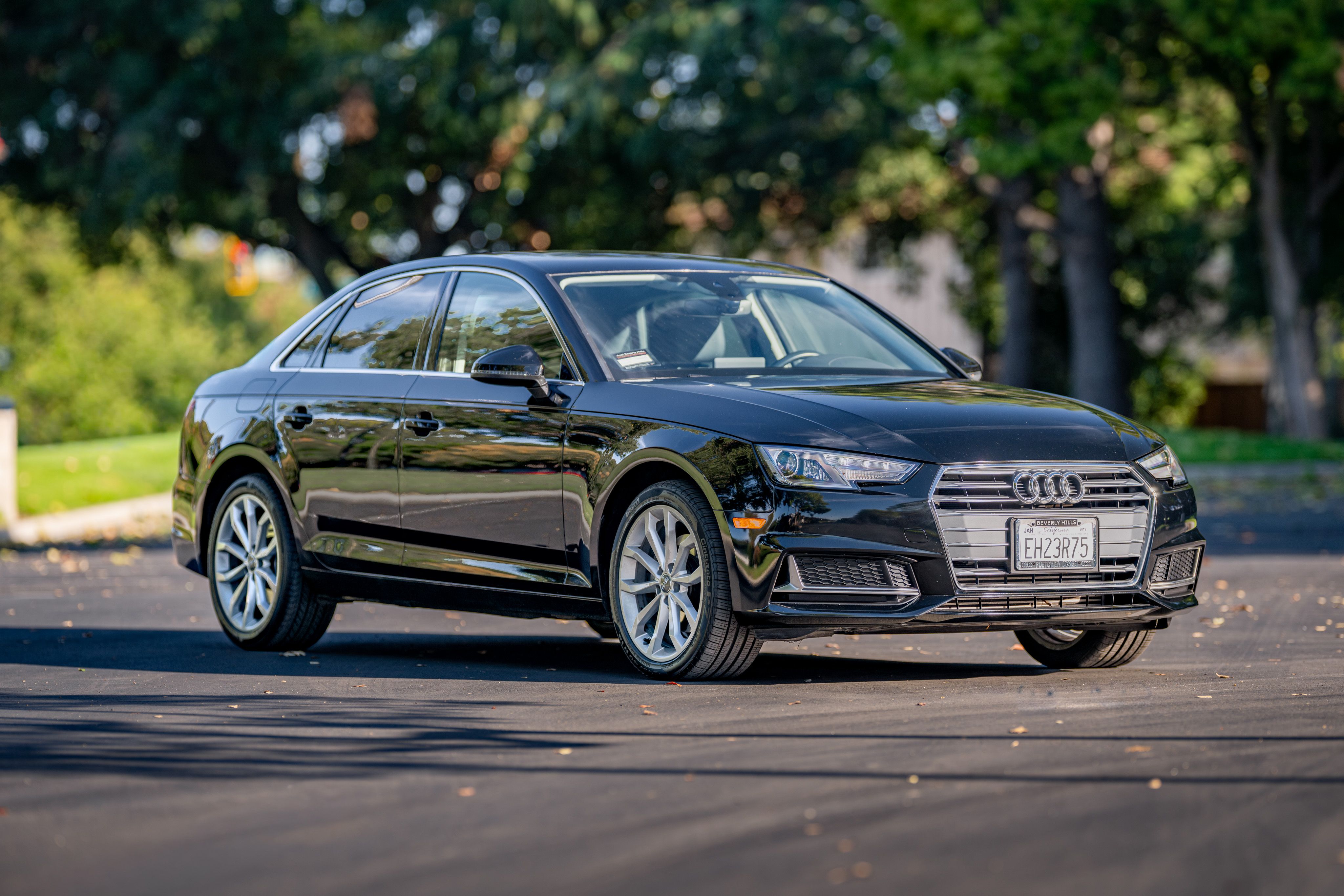 Used 2019 Audi A4 2.0T Premium w/ Convenience Package FWD image 1