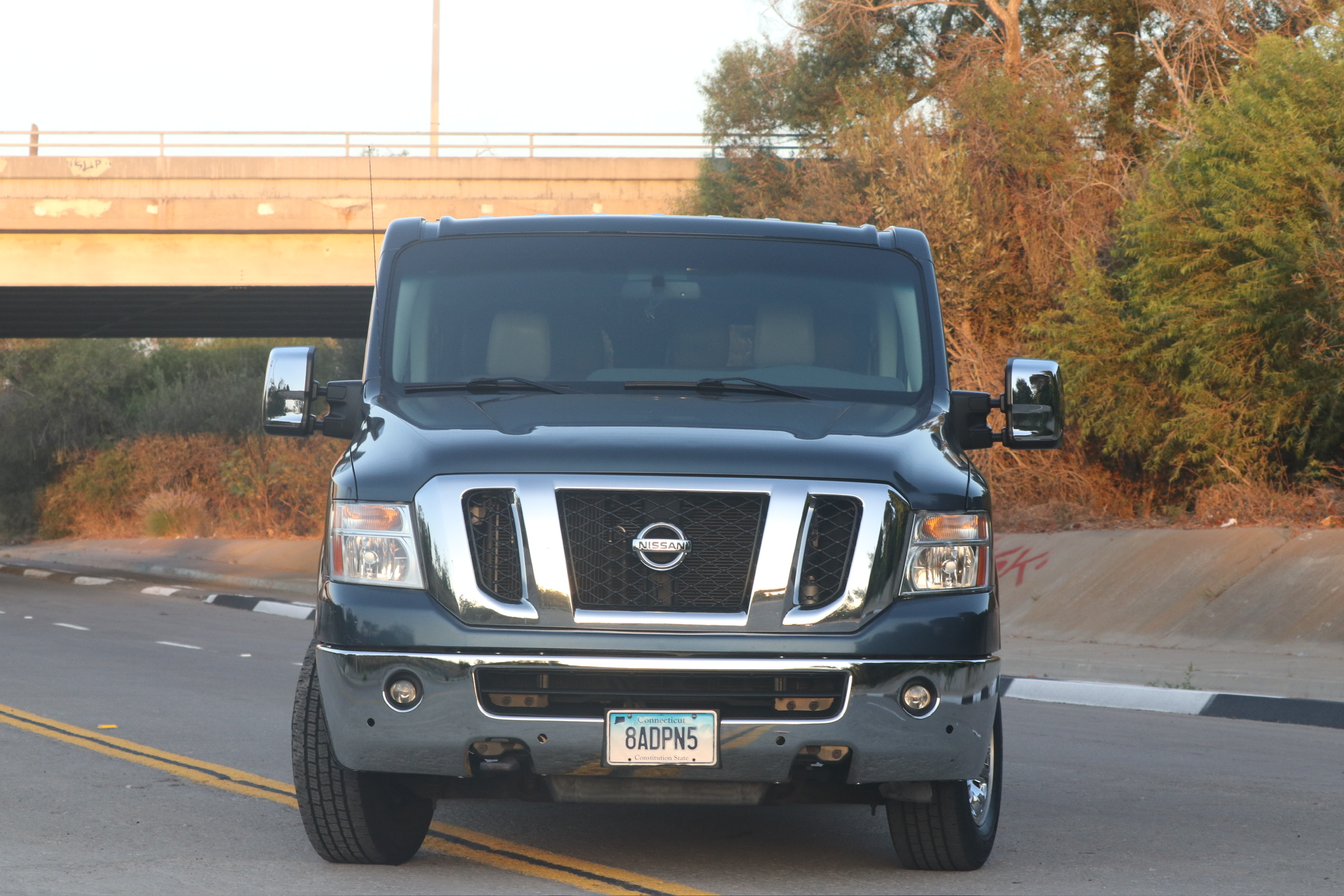 Used 2013 Nissan NV 3500 SL w/ Technology Pkg RWD image 4