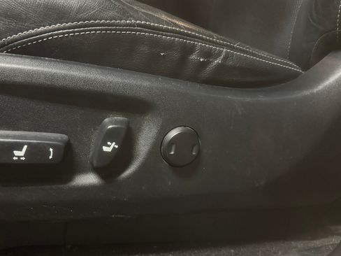 Used 2014 Toyota 4Runner Limited image 14