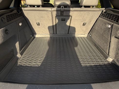 Used 2017 Audi Q3 2.0T Premium Plus w/ Premium Plus Package FWD image 12