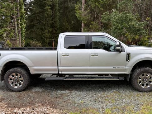 Used 2017 Ford F350 Lariat w/ Lariat Ultimate Package image 5