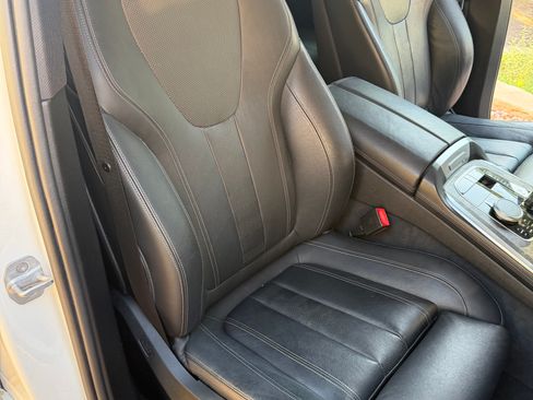Used 2019 BMW X5 xDrive40i w/ Premium Package AWD/4WD image 5