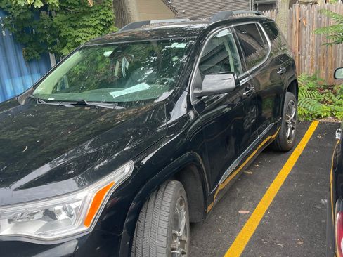 Used 2019 GMC Acadia Denali AWD/4WD image 2