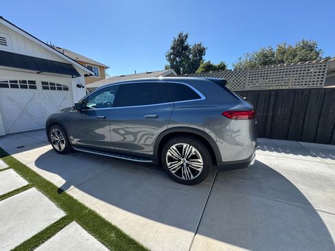 Used 2023 Mercedes-Benz EQS 450+ SUV image 10