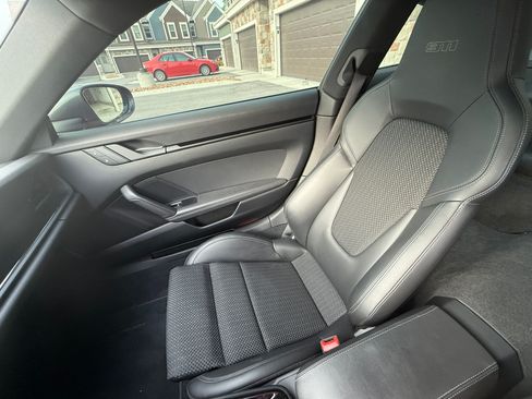 Used 2023 Porsche 911 Carrera T RWD image 21