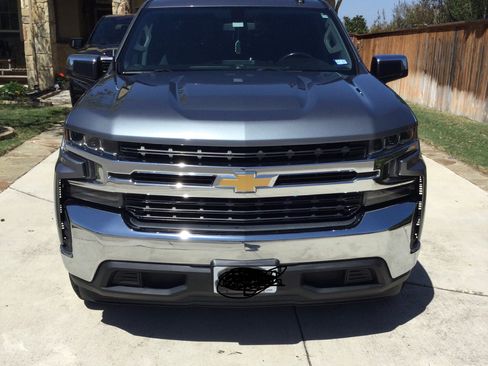 Used 2019 Chevrolet Silverado 1500 LT w/ Texas Edition image 8