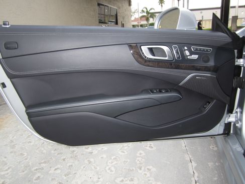Used 2017 Mercedes-Benz SL 450 image 9