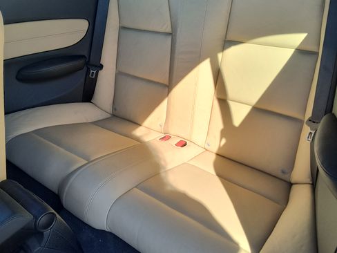 Used 2011 BMW 128i Convertible image 5