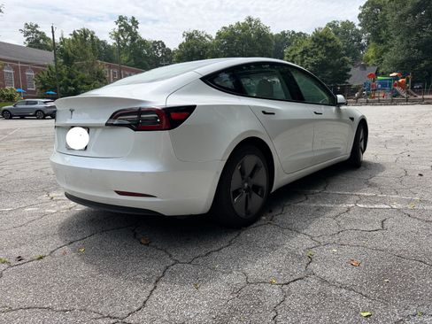 Used 2021 Tesla Model 3 Standard Range Plus RWD image 9