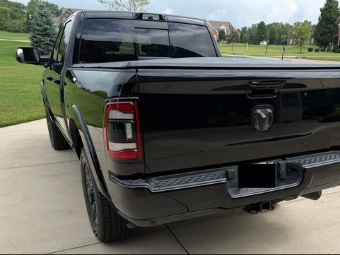 Used 2022 RAM 3500 Limited AWD/4WD image 5