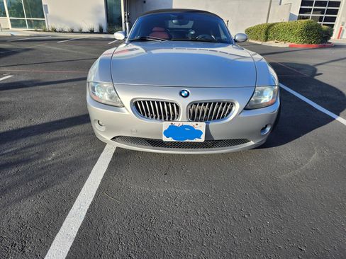 Used 2005 BMW Z4 3.0i image 9
