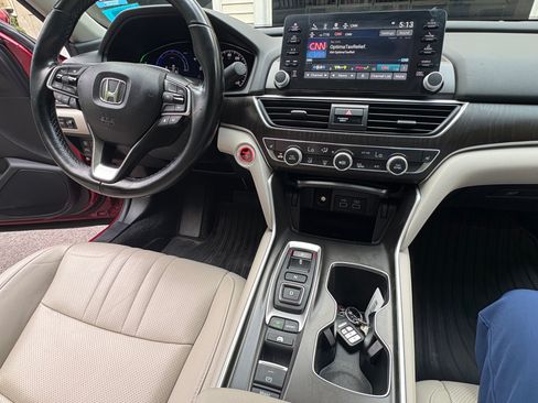 Used 2022 Honda Accord EX-L image 12