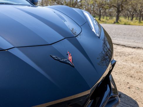 Used 2022 Chevrolet Corvette Stingray Premium Conv w/ Z51 Performance Package image 8