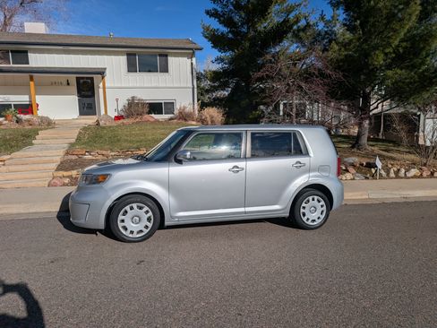 Used 2008 Scion xB image 11