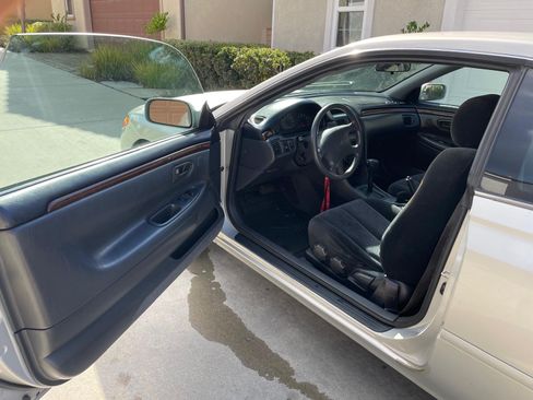 Used 2000 Toyota Solara SE image 5