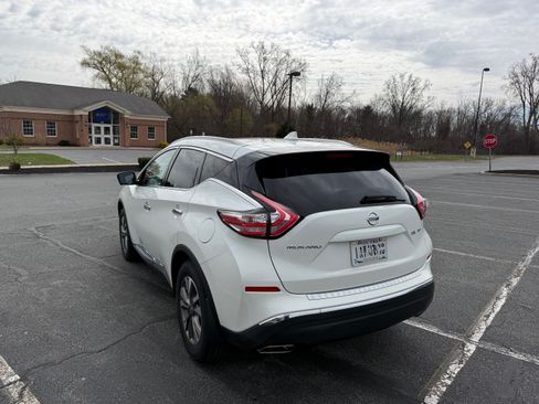 Used 2018 Nissan Murano SL w/ Moonroof Package image 12