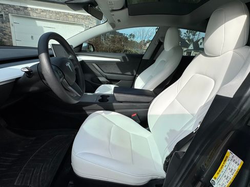 Used 2021 Tesla Model 3 Long Range image 8