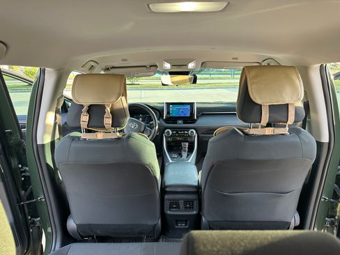 Used 2024 Toyota RAV4 AWD Hybrid image 14