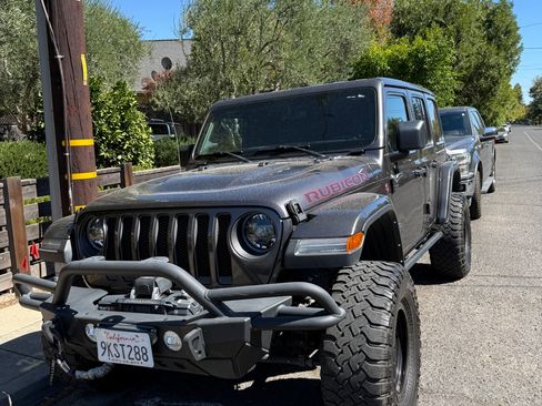 Used 2021 Jeep Wrangler Unlimited Rubicon AWD/4WD image 2