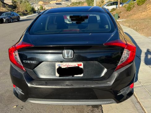 Used 2016 Honda Civic LX image 9