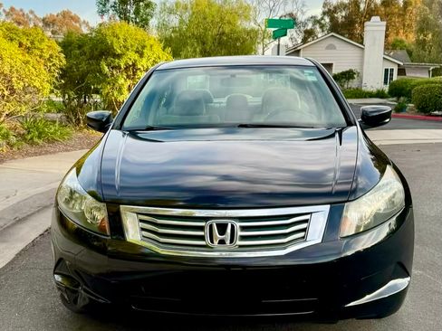 Used 2010 Honda Accord LX image 4