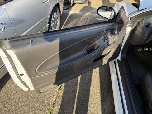 Used 2003 Ford Mustang Mach 1 image 5