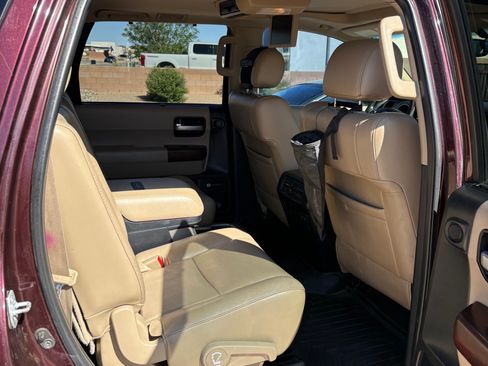 Used 2012 Toyota Sequoia Platinum AWD/4WD image 11