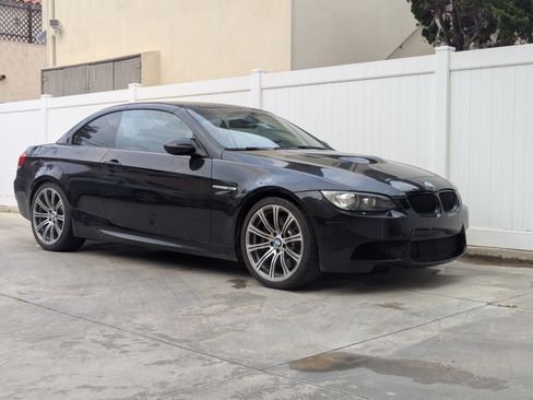 Used 2010 BMW M3 Convertible image 6