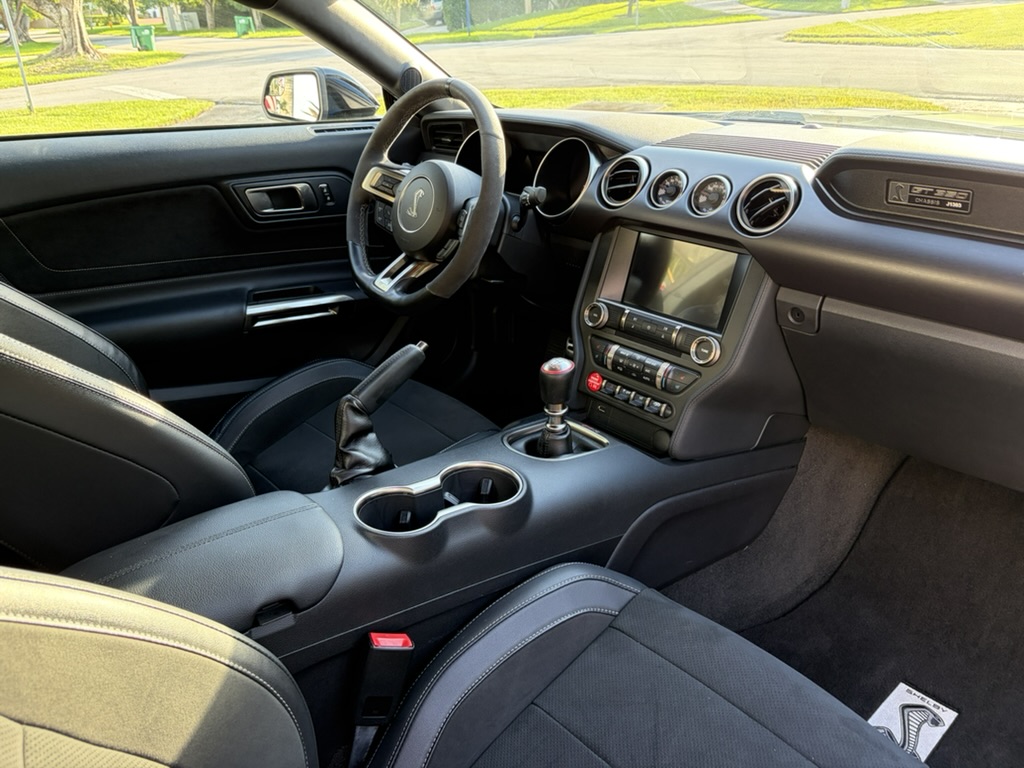 Used 2018 Ford Mustang Shelby GT350 w/ Convenience Package RWD image 20