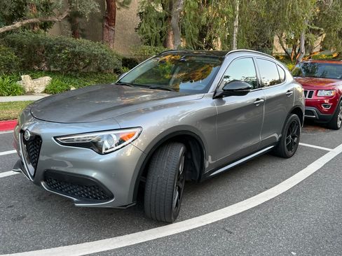 Used 2020 Alfa Romeo Stelvio Sport w/ Quick Order Package 22K Sport image 4