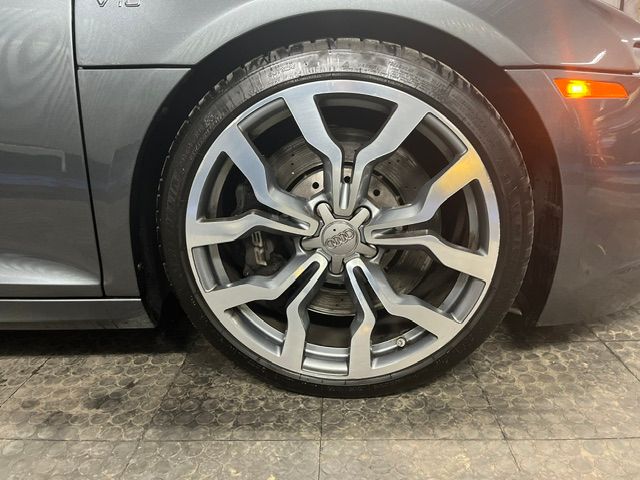 Used 2011 Audi R8 V10 AWD/4WD image 16