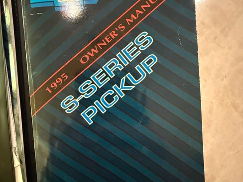 Used 1995 Chevrolet S10 Pickup LS image 12