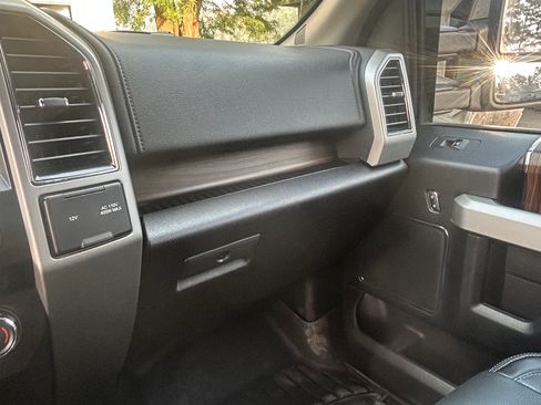 Used 2017 Ford F150 Lariat AWD/4WD image 13