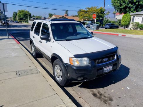 Used 2002 Ford Escape XLT image 11
