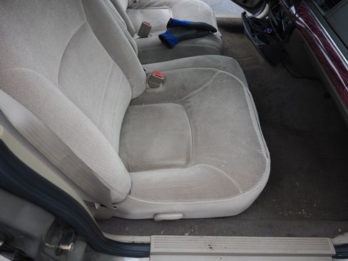 Used 2001 Mercury Grand Marquis GS image 17